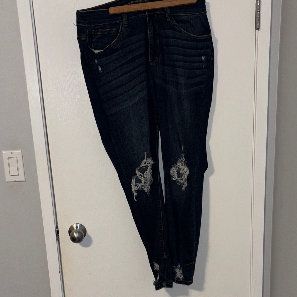 Judy Blue Dark Wash Distressed Skinny Jeans